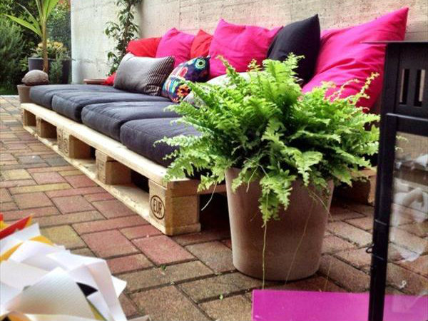 Outdoor Pallet Seating Ideas